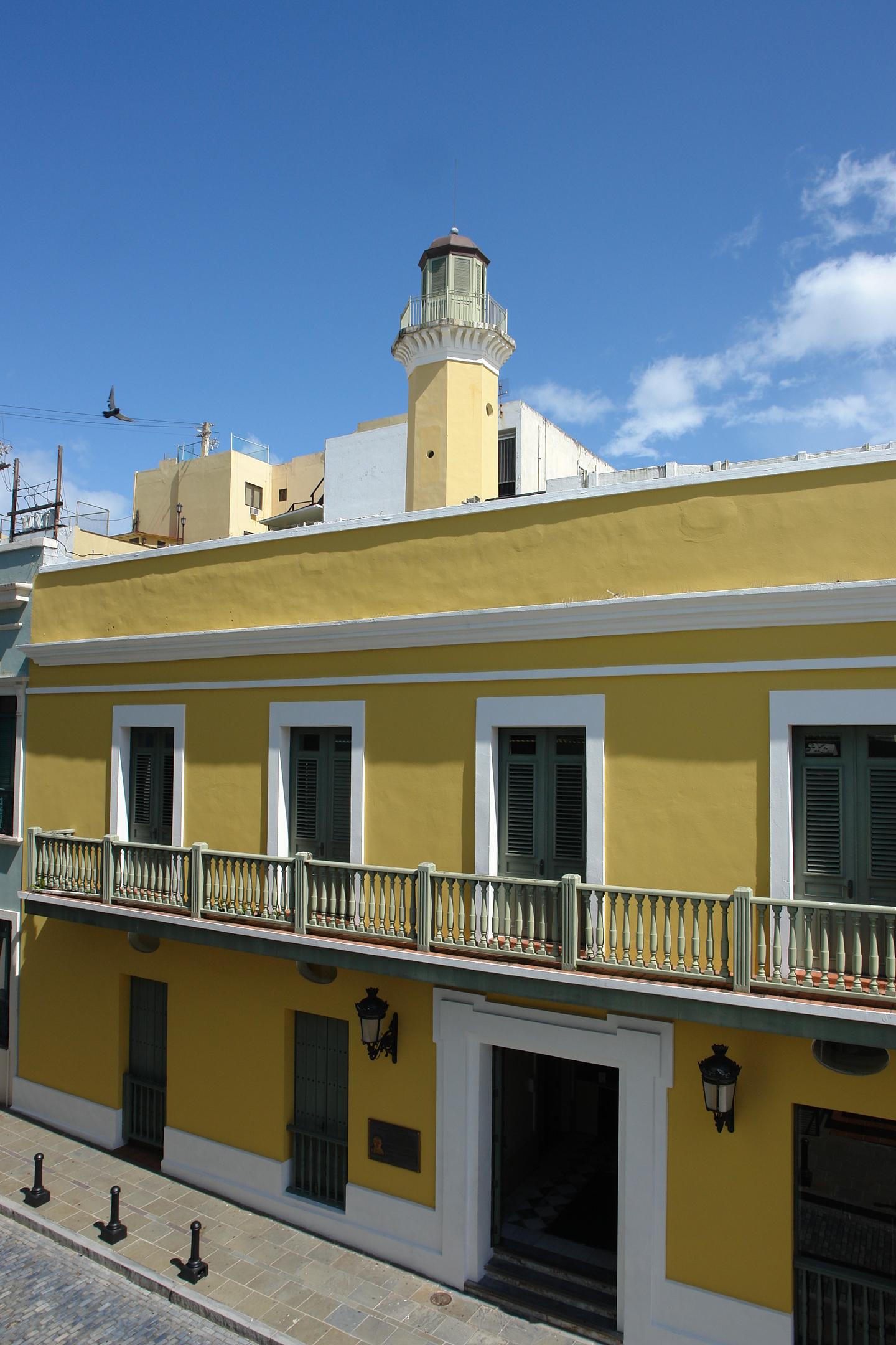 Calle de la Fortaleza 56 - Antigua Real Audiencia - Conservatorio De Artes Del Caribe - San Juan (Viejo San Juan) - 2011 00